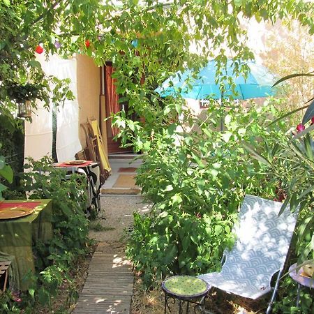 Joli Studio Avec Jardinet Avignon Extérieur photo