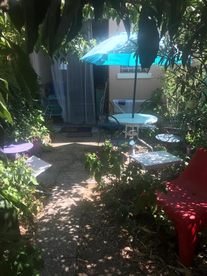 Joli Studio Avec Jardinet Avignon Extérieur photo